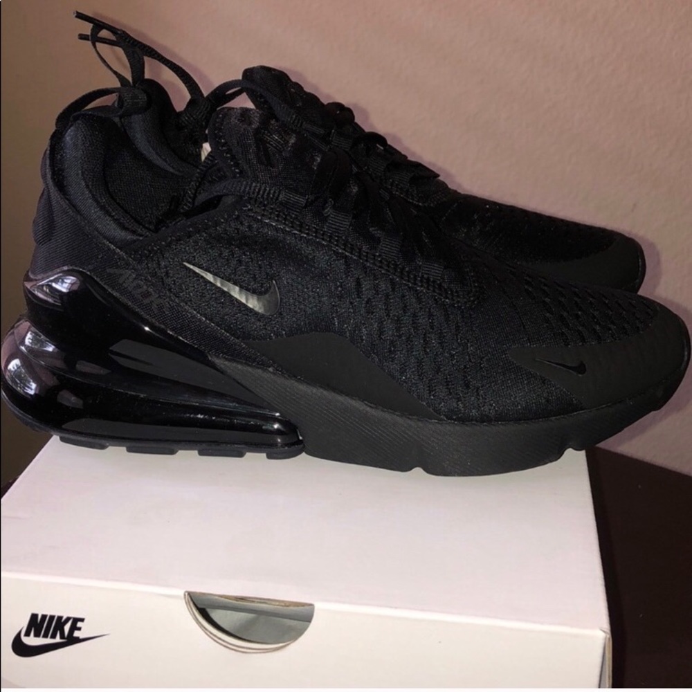 Brand new Nike 270